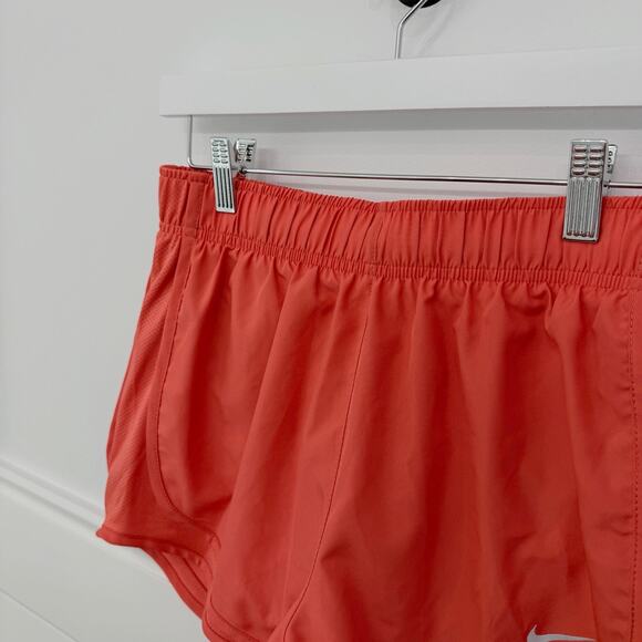 NWT! Women’s Nike Coral Running Dri Fit Athletic Shorts Small S - Picture 3 of 5